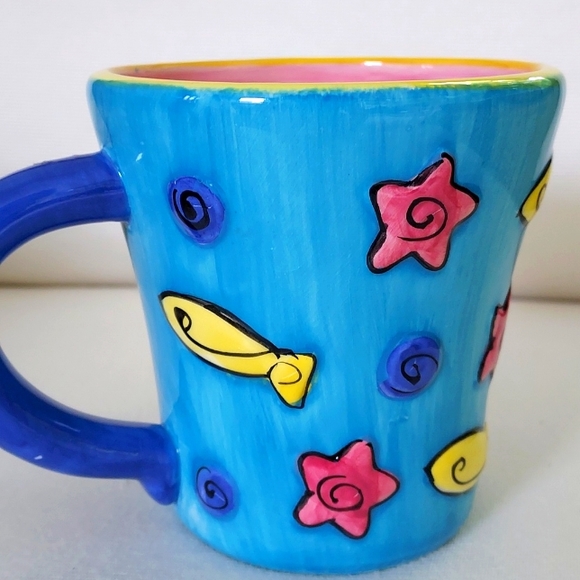 CHICAGO Souvenir Mug Hand-Painted & Embossed Design - Picture 3 of 9